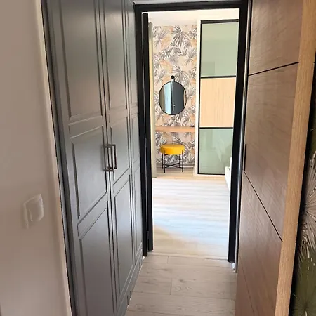 Grand T2 Avec Terrasse Et Parking 아파트 르 라방두
